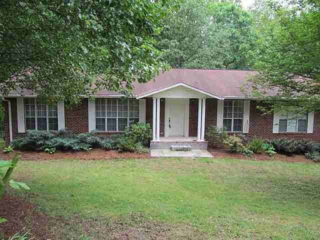 1st image of 3521 Windsor Cir NE