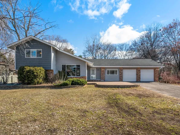 8389 Able St NE, Spring Lake Park, MN 55432