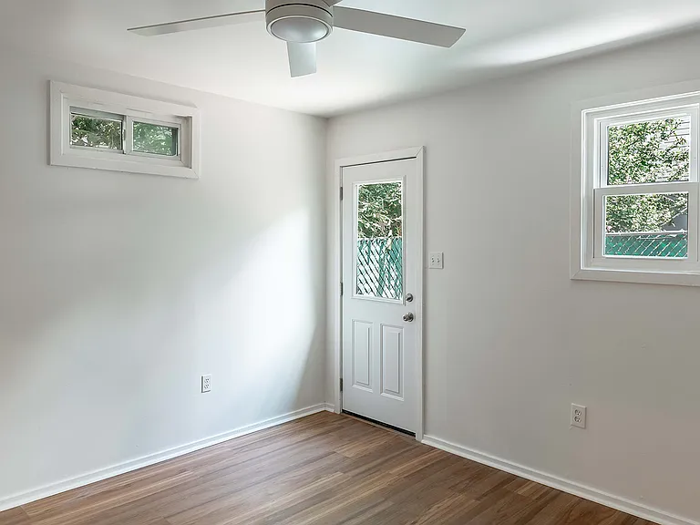 5224 Carnegie St — Photo 18