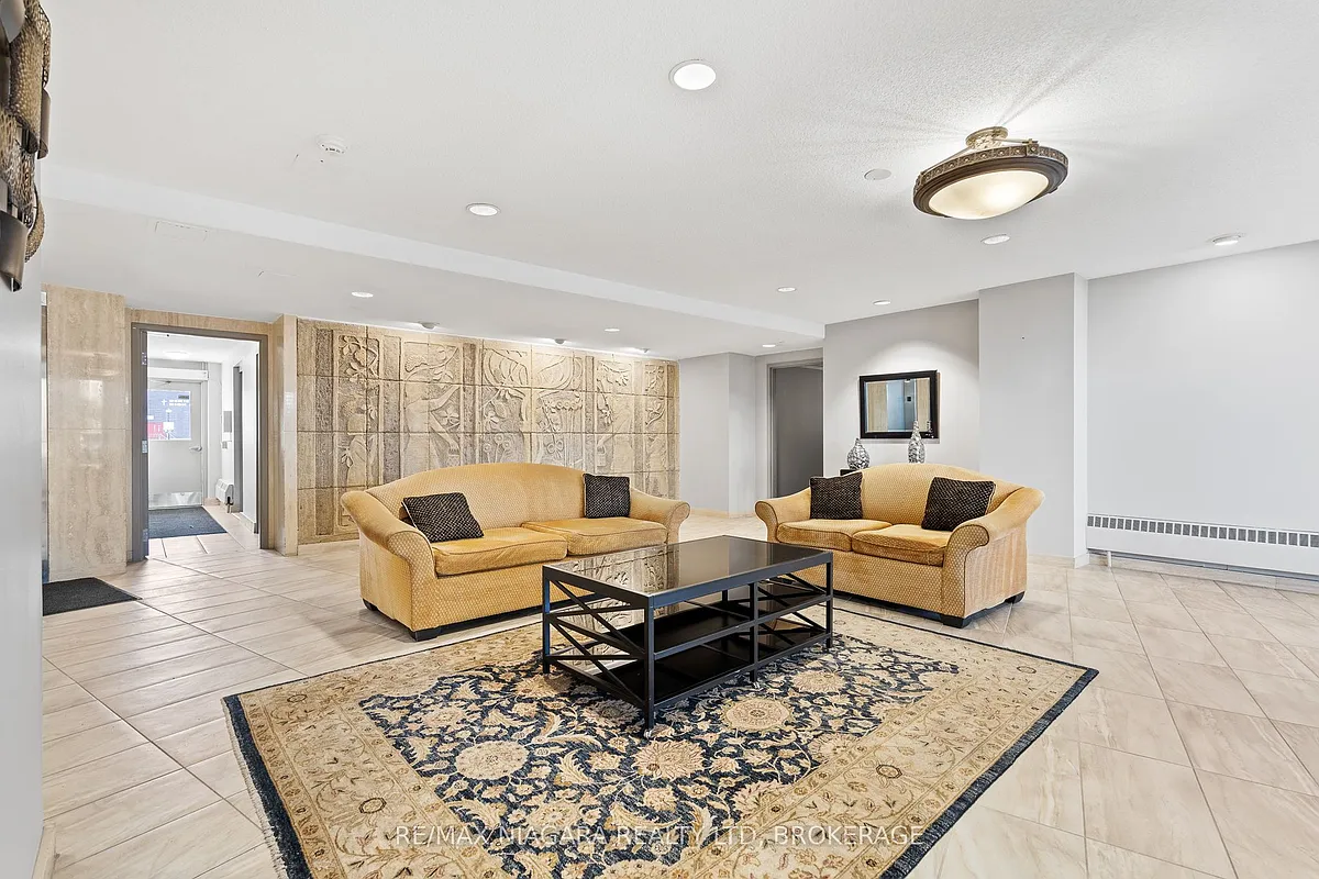 Building Photo - 35 Towering Heights Blvd #1003