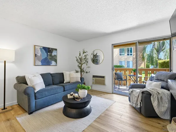 1051 Rock Springs Rd APT 120, Escondido, CA 92026