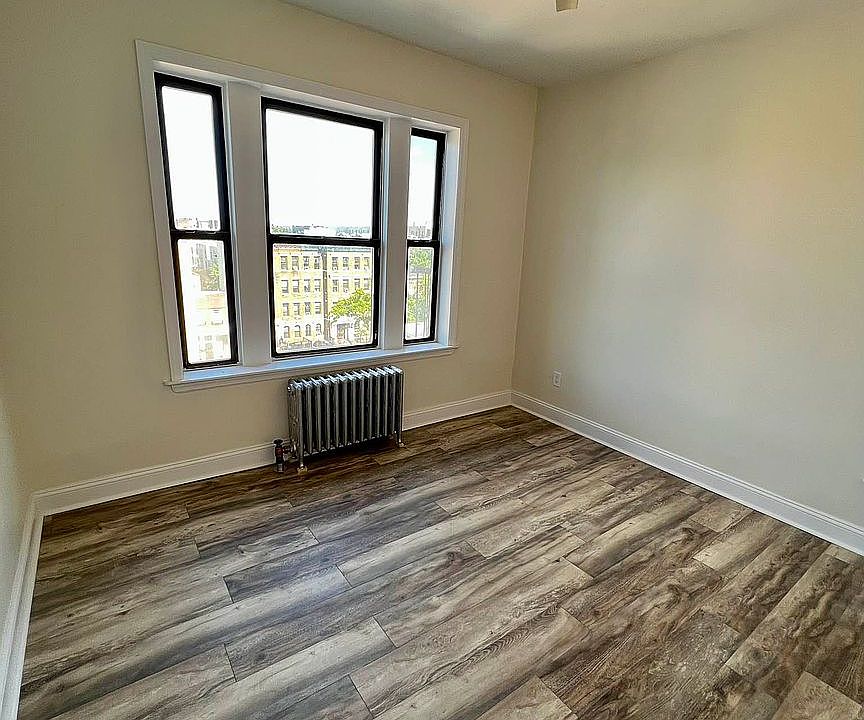 1st image of 3111 32nd St APT 23