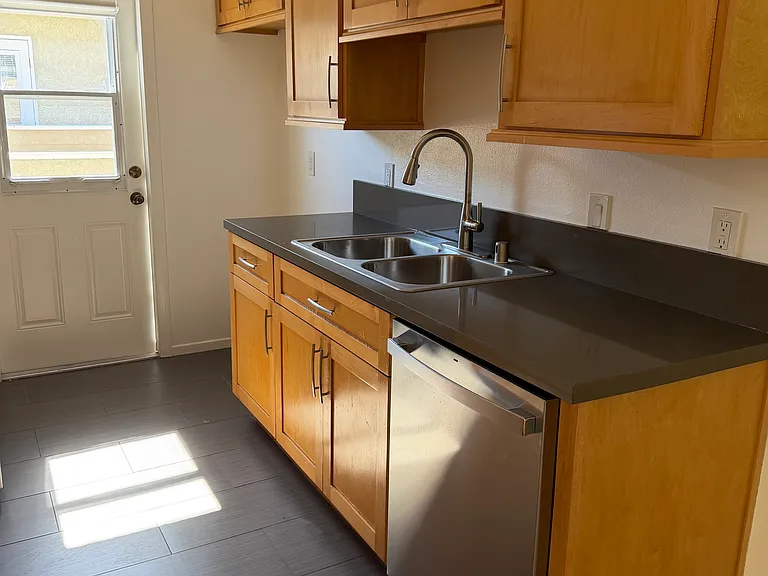 10746 Blix St #203 — Photo 7