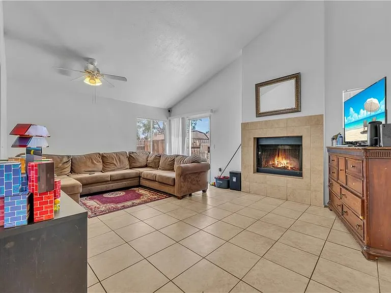 44920 Calston Ave — Photo 2