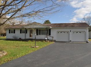 14756 Hock Hocking Rd, Logan, OH 43138