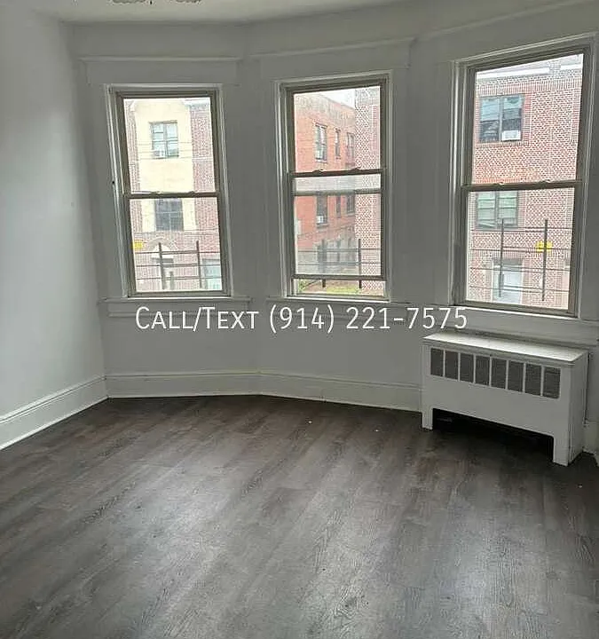 152 Ridge Ave #2