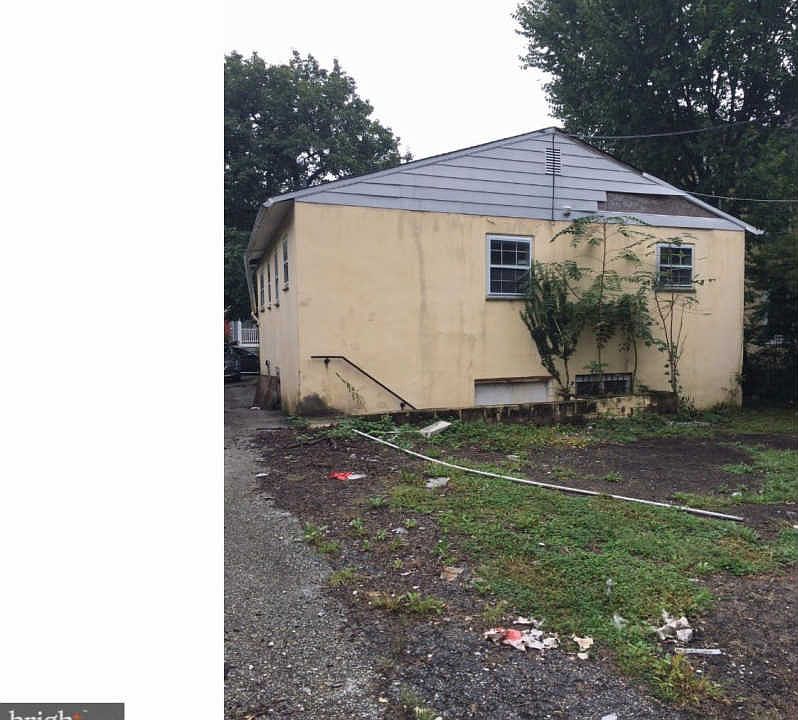 2nd image of 30 Holland Ave