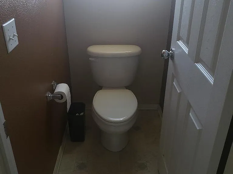 Master Bathroom Toilet Room Enclosed