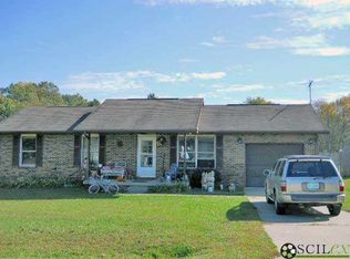 12523 S Hillview Rd, Columbus, IN 47201