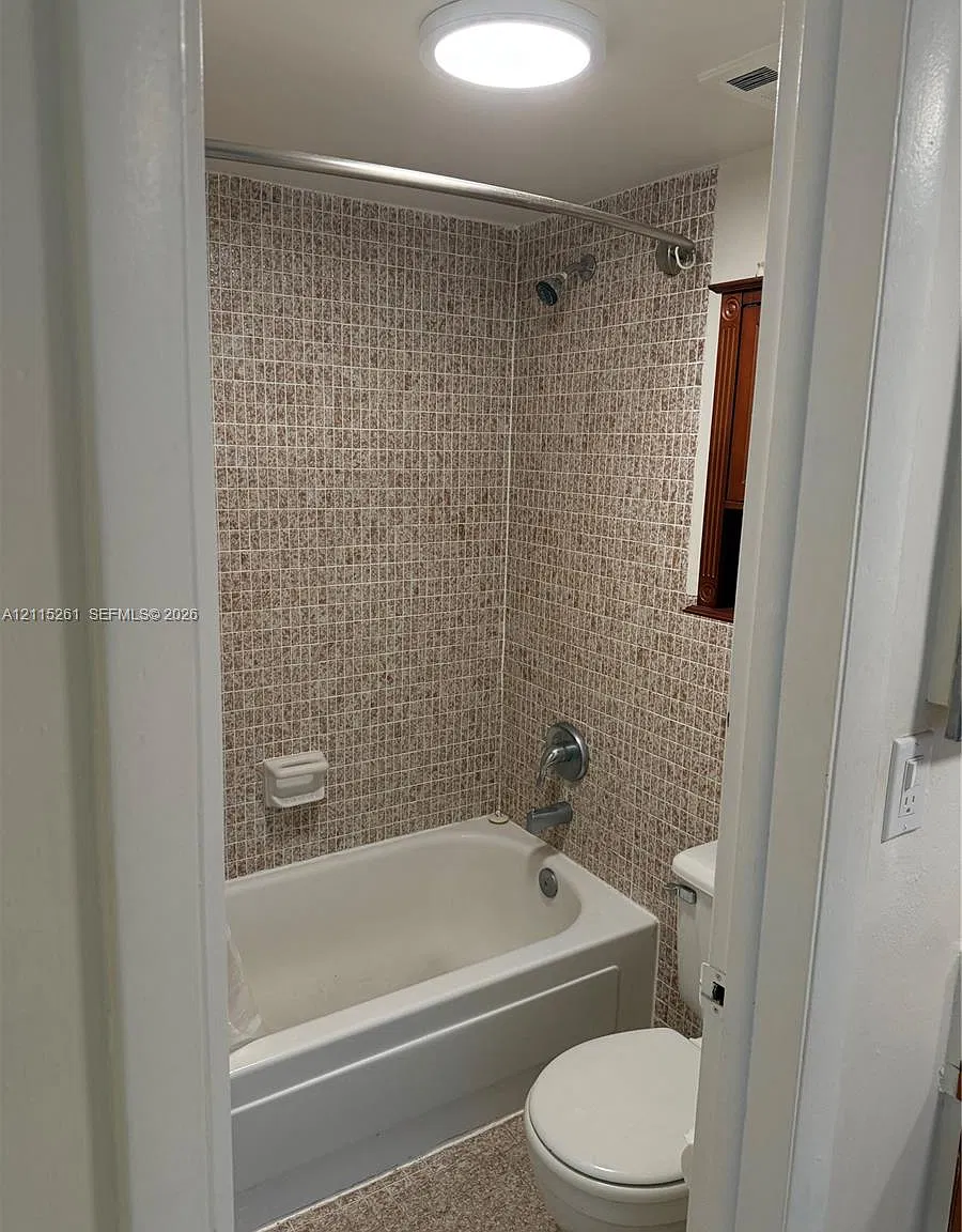 Villa Capri Condo — Photo 3