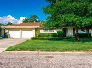 104 Crestwood Dr, Jasper, TX 75951