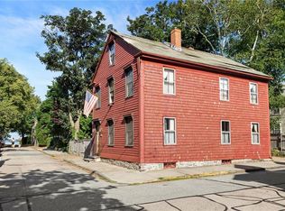 23 Willow St, Newport, RI 02840