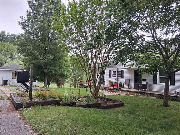 2nd image of 360 Kenbrook Dr
