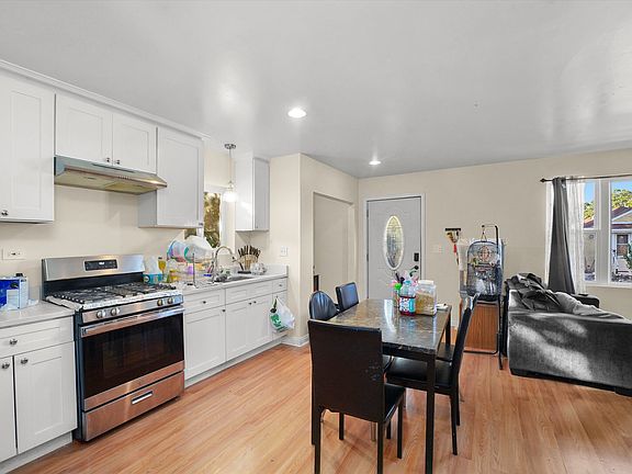 5th image of 3641 W 57th St