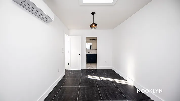 Rented by Nooklyn NYC LLC | media 27