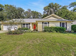 928 Moss Dr, Savannah, GA 31410