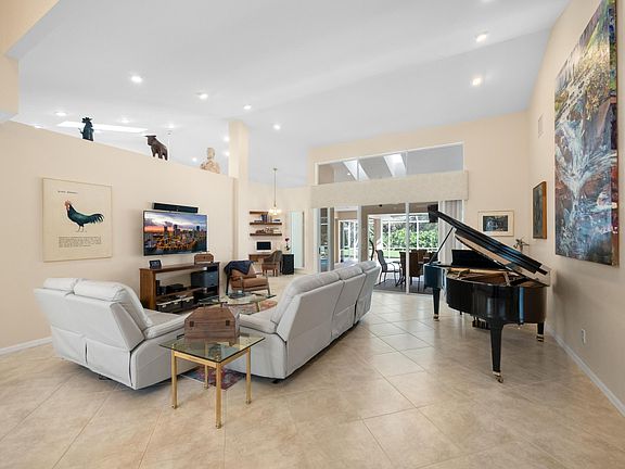 5th image of 7656 Charleston Way