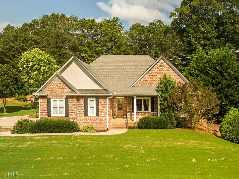 1st image of 360 Lakewood Cove Dr