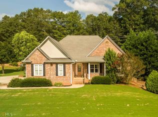 360 Lakewood Cove Dr, Demorest, GA 30535