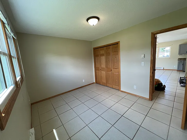 627 Welshire Dr #B — Photo 5