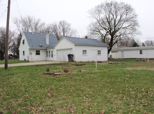 291 W Ruby St, Macon, IL 62544