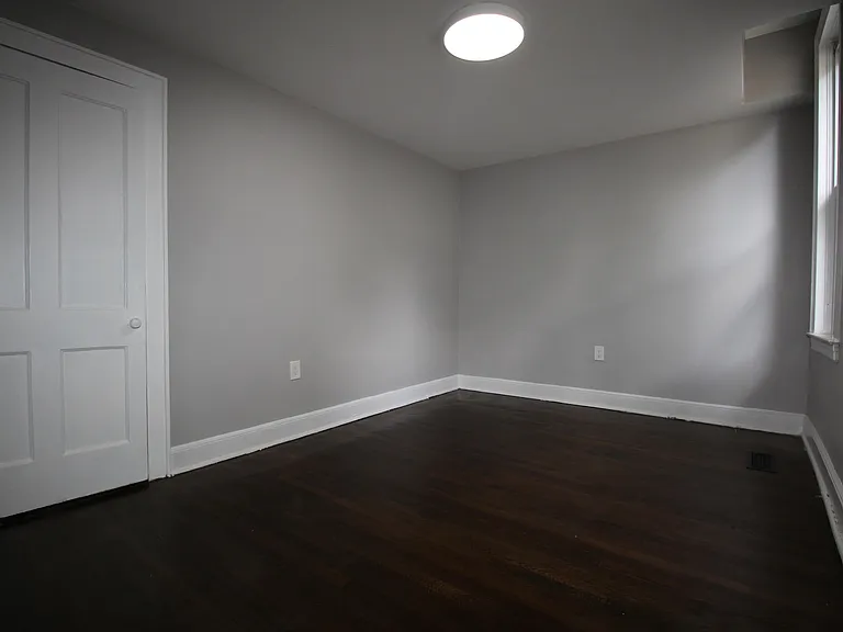 17 Boswell Ave #2 — Photo 16