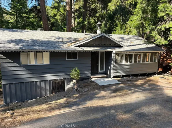 24978 Faulhorn Dr, Crestline, CA 92325