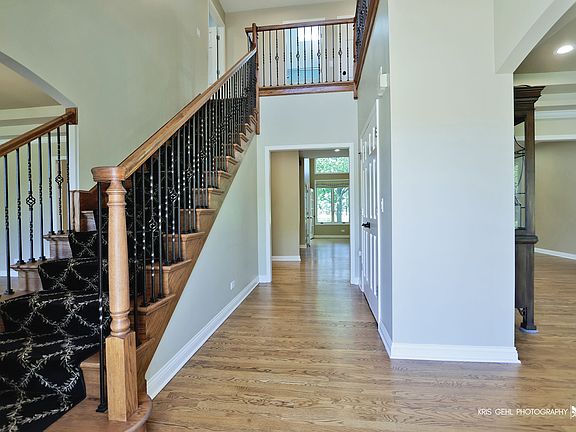 3rd image of 2935 Oxford Ct