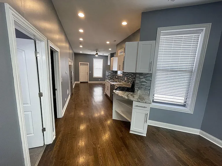 4810 S Indiana Ave #3 — Photo 4