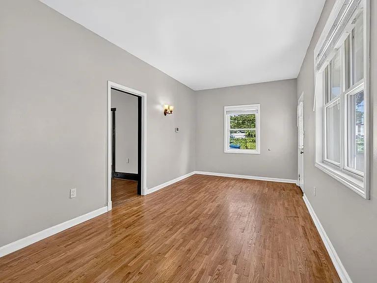 6737 Fyler Ave — Photo 20