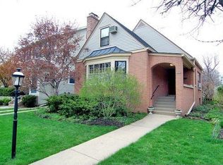 3023 Thayer St, Evanston, IL
