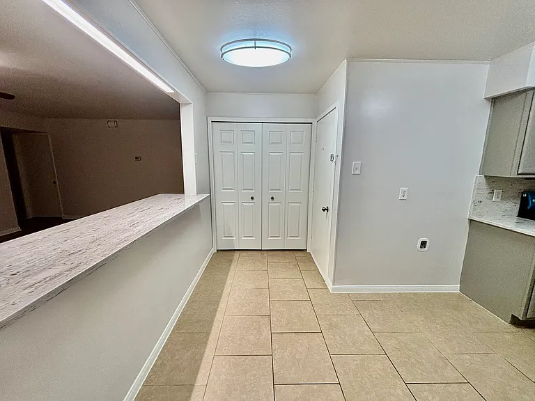 809 Cielo Vista Dr — Photo 9