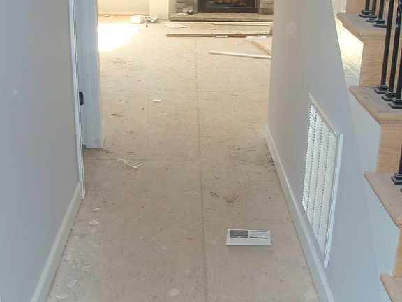 2nd image of 528 Somerset Ln