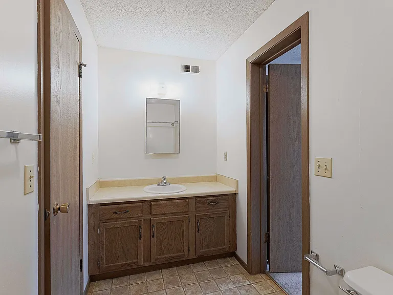 4615 Meredeth St #8 — Photo 9
