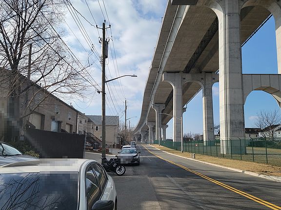 4th image of 47 Newark Ave