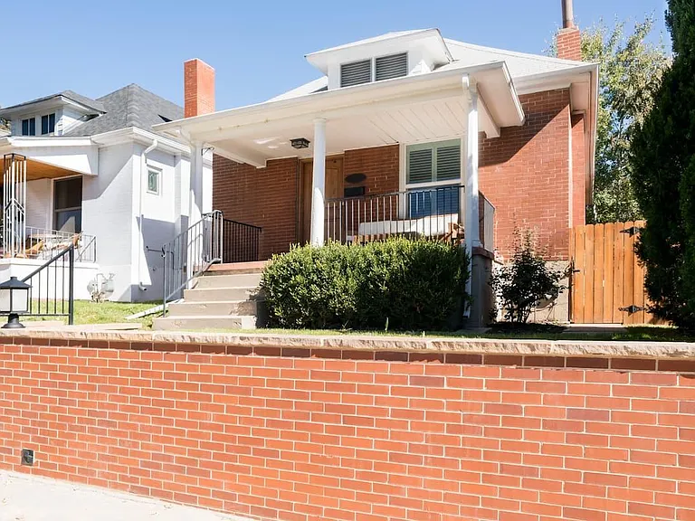 276 S Franklin St — Photo 12