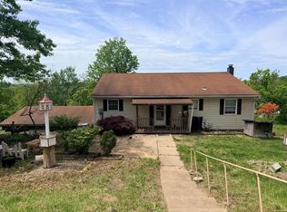 6241 Waynesburg Pike Rd, Moundsville, WV 26041