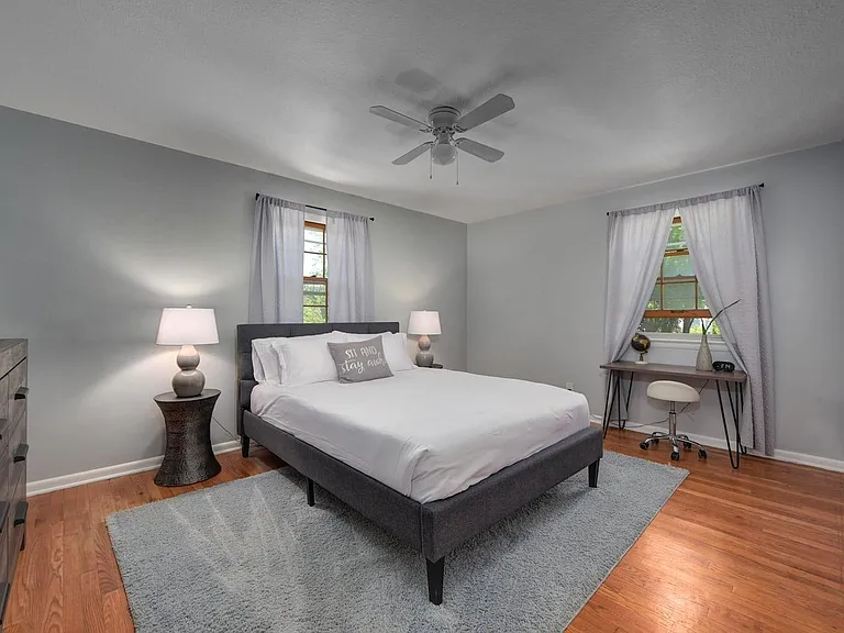 18033 Chagrin Blvd #2 — Photo 12