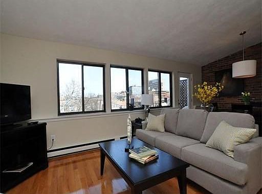 4th image of 662 Massachusetts Ave APT 7