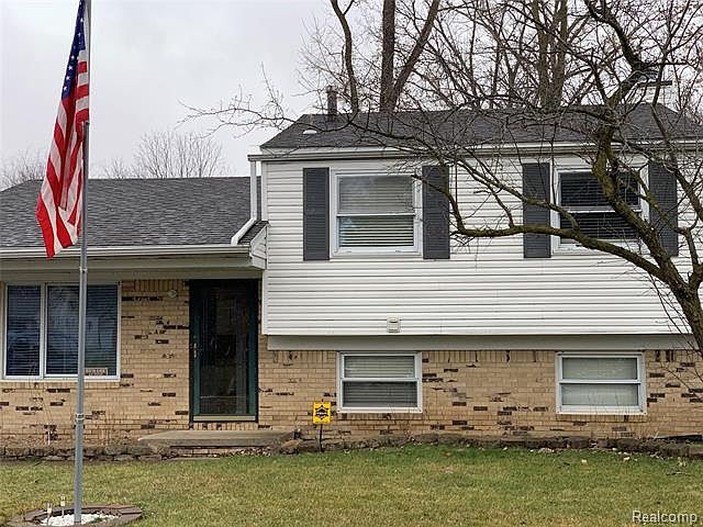 1st image of 33985 Little Mack Ave