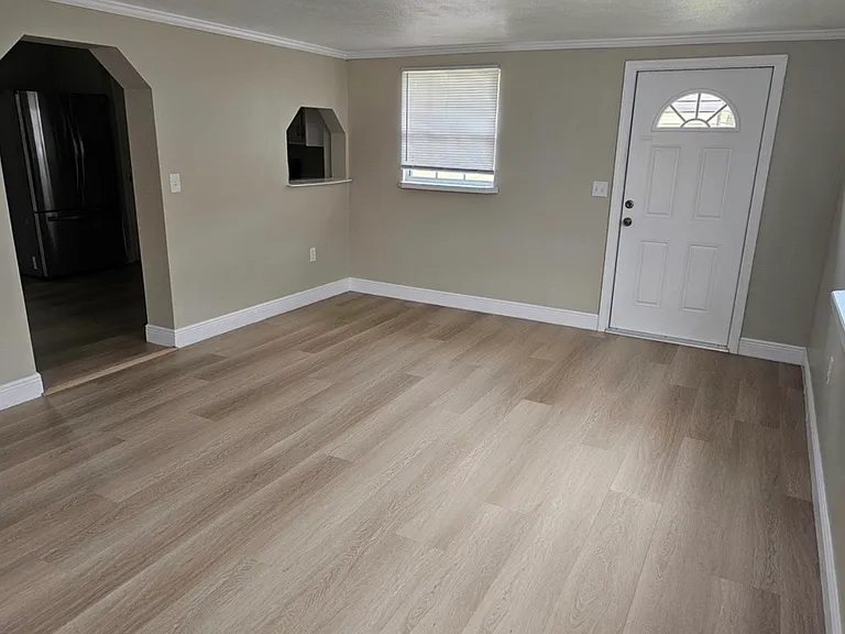 3204 Marlin Dr — Photo 2