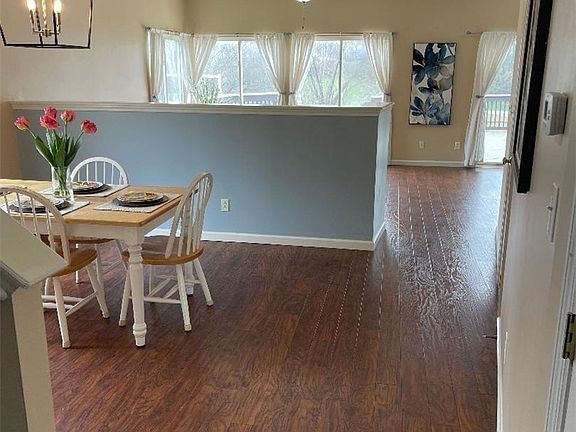 4th image of 10251 Feather Ct