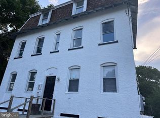 224 E 24th St, Chester, PA 19013