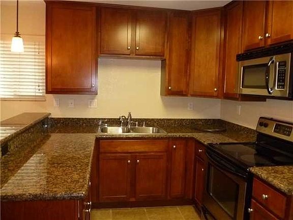 2nd image of 203 Westlake Dr Unit 1