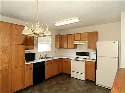 4th image of 7498 Grandview Dr