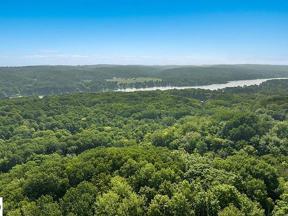 3rd image of 0 Six Mile Lake Rd