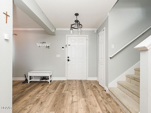 3rd image of 48 Pergola Pl