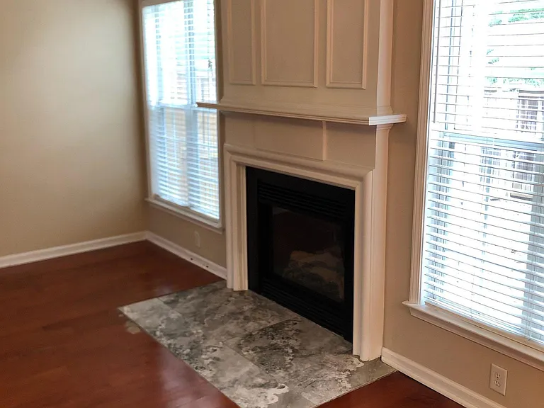 235 Regent Sq — Photo 8