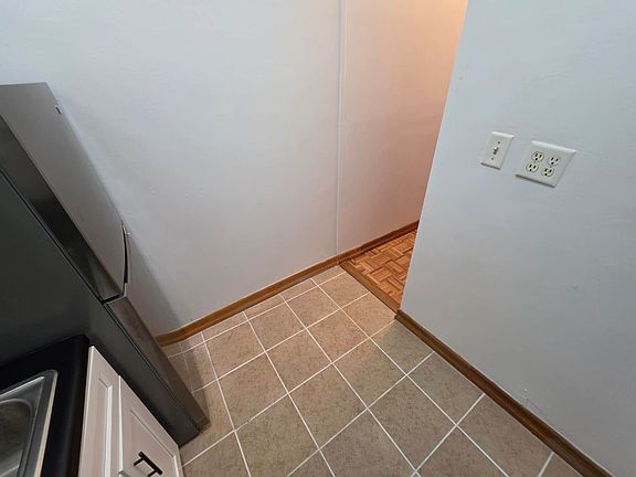 5th image of 515 E 81st St #1Z