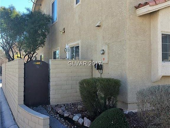 2nd image of 9267 Scenic Mountain Ln